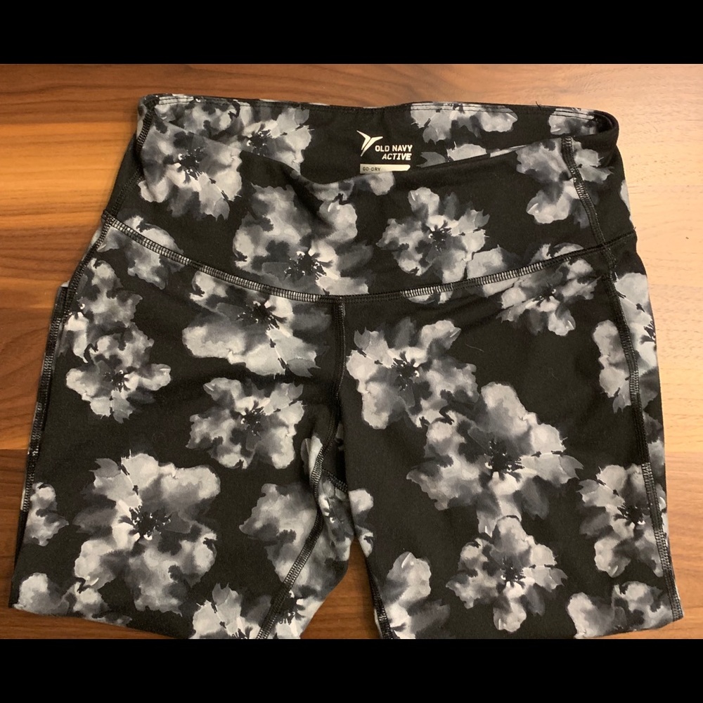 Old Navy Floral Leggings-size M P